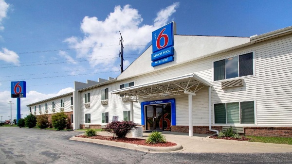 Motel 6-Altoona, IA - Des Moines East image 1